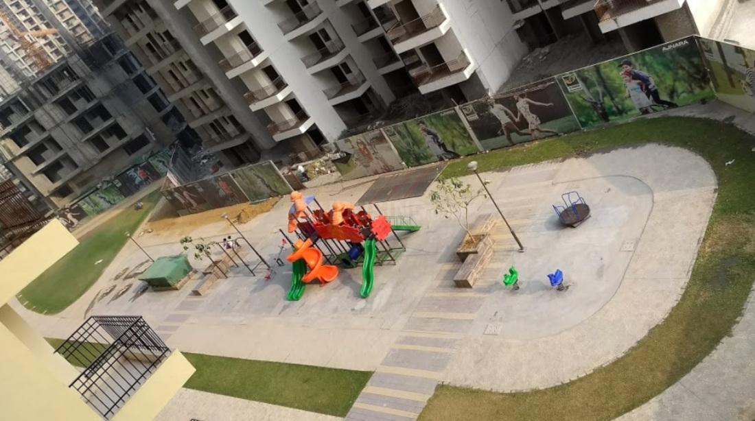 Ajnara Le Garden Phase 3 Tower K L M & N - Image 11