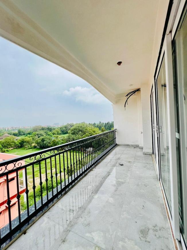 D S Metro View Apartment - Image 15
