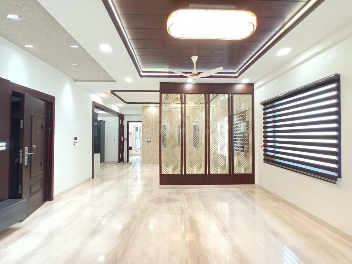 Unique Kaushambi Builder Floor - Image 11