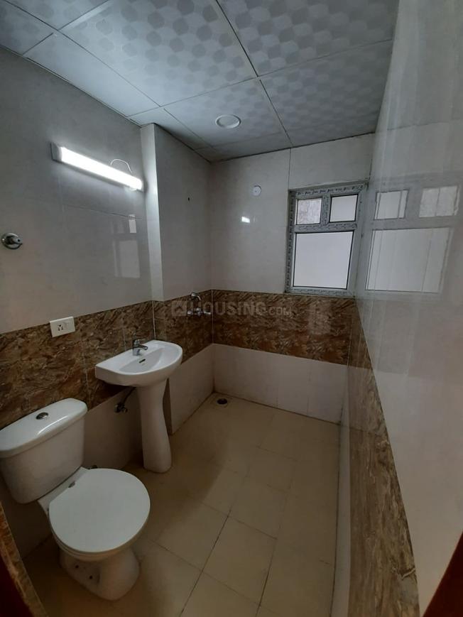 Antriksh Golf City Phase 1 - Image 5