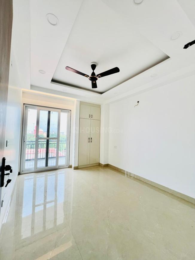 D S Metro View Apartment - Image 8