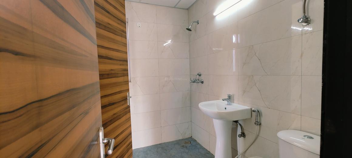 The Ultima 107 - Image 27