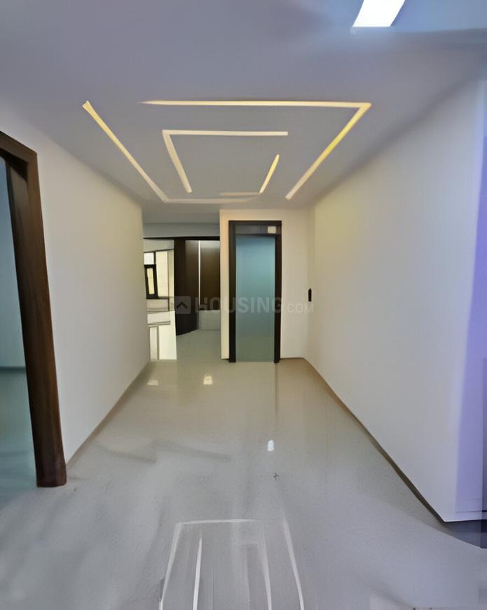 Lucky Aestor Square - Image 5