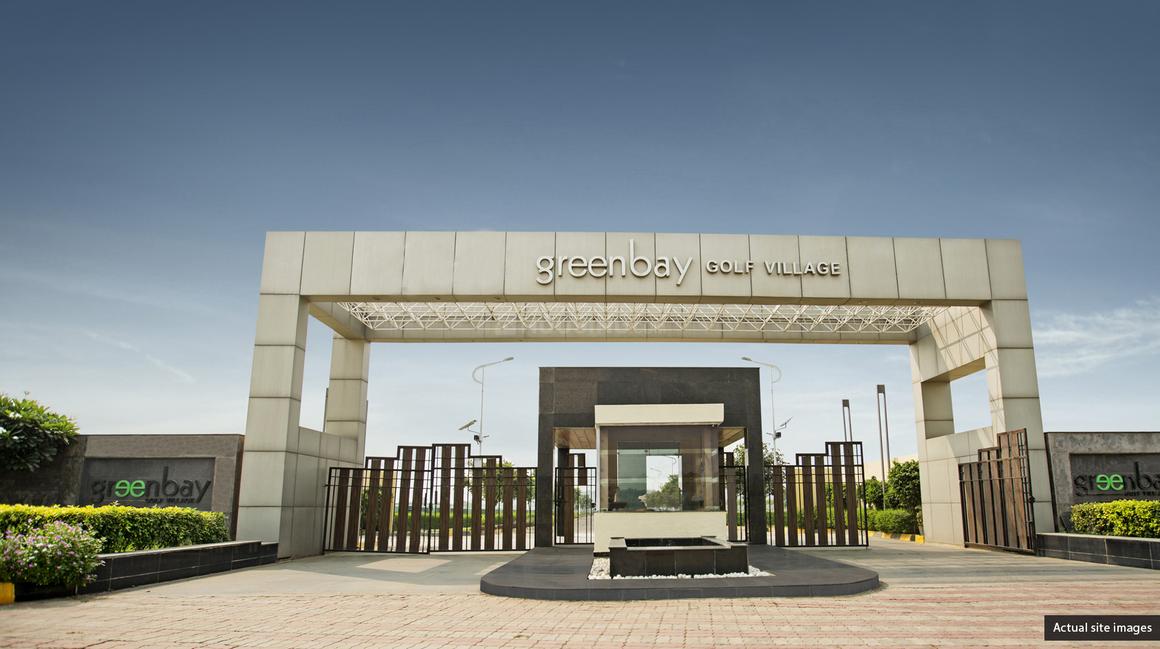 Greenbay Golf Village - Image 2