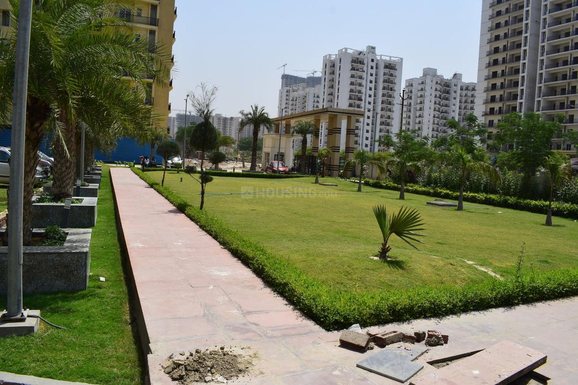 Maxblis White House III - Image 8