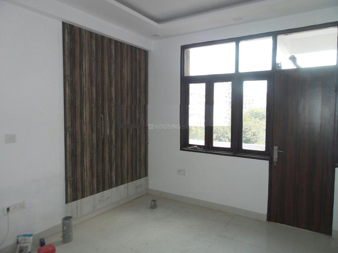 CGHS Everest Apartment - Image 3