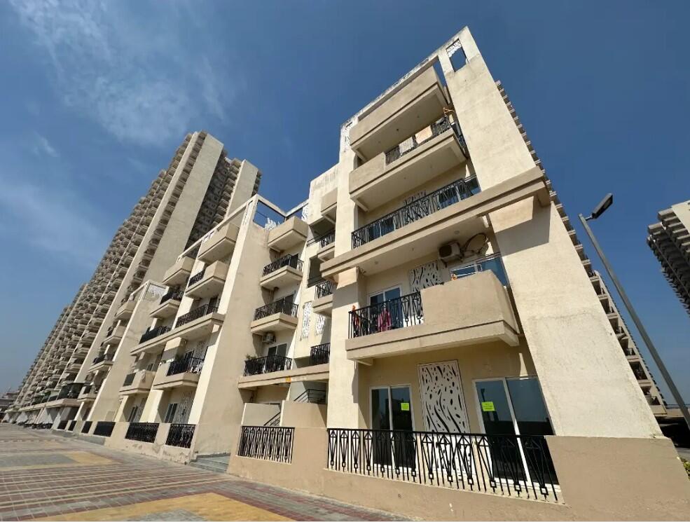 16th Parkview Gaur Yamuna City - Image 4