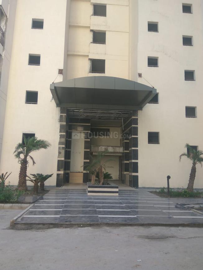 Sikka Kaamna Greens - Image 33