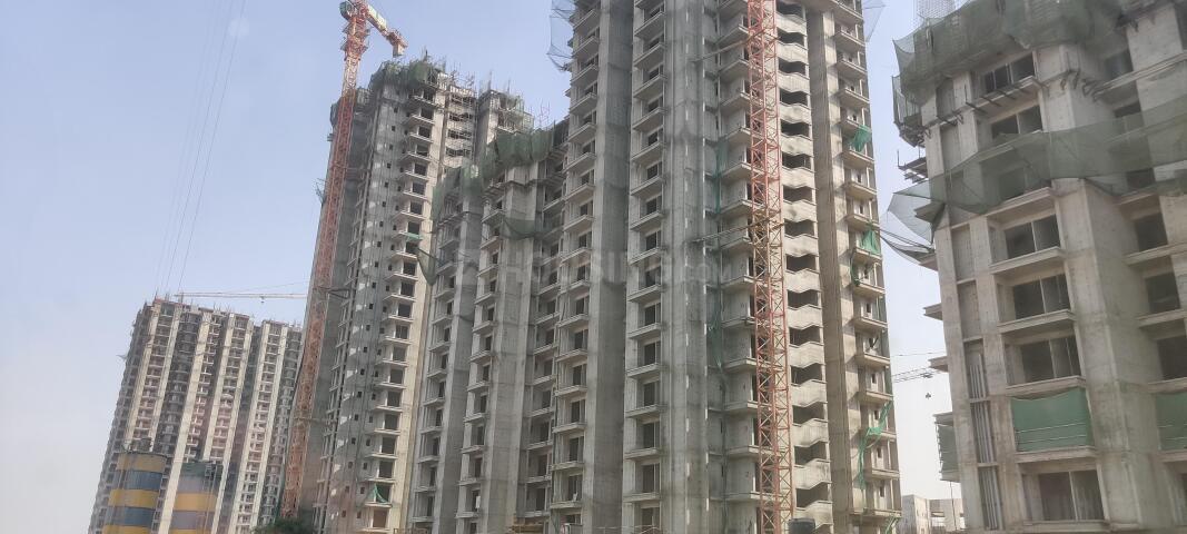 Sublime Spring Elmas - Image 17