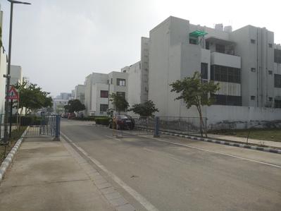 Gallery Cover Image of 1585 Sq.ft 3 BHK Independent Floor for rent in Vatika Independent Floors, Sector 82 for 18000