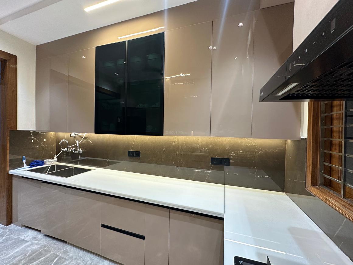 MRS Ultra Luxury Independent Floors - Image 10