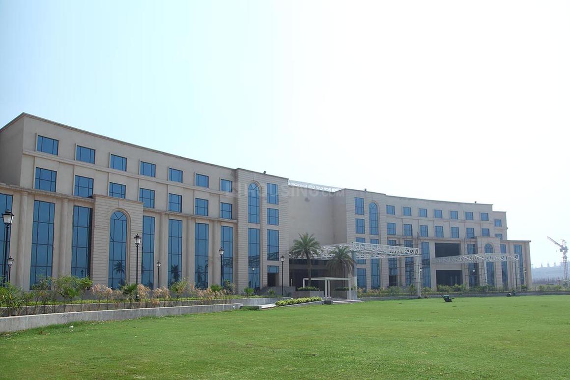 Gaursons Hi Tech Gaur City - Image 5