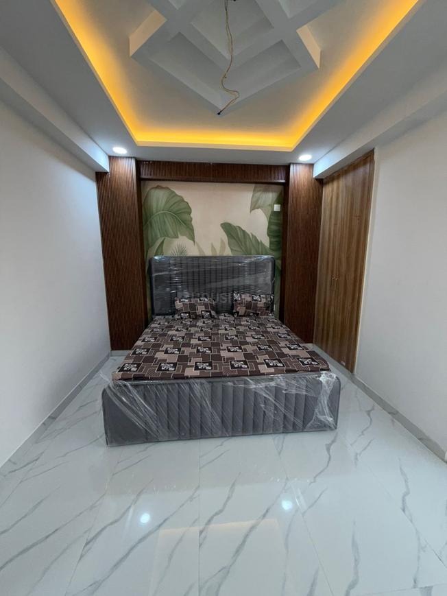Trivor Urbania Luxury Apartment - Image 3