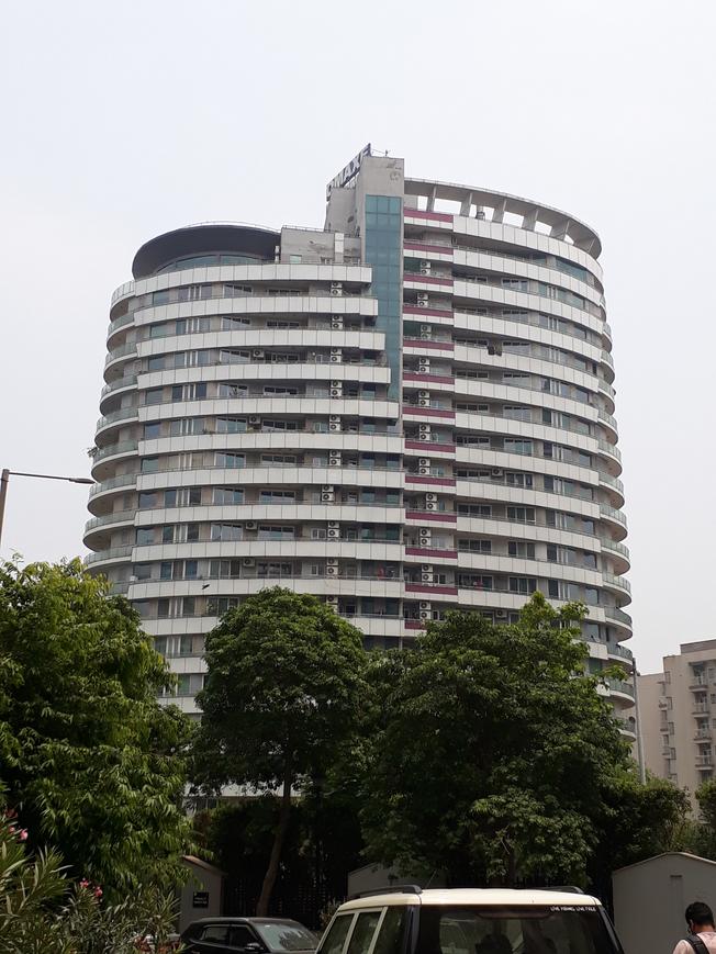 Omaxe Twin Towers - Image 10