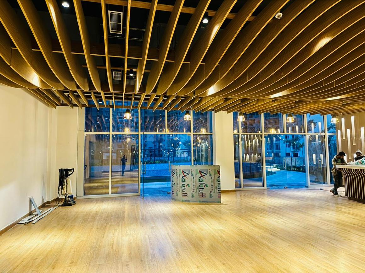 Oasis Grandstand - Image 36