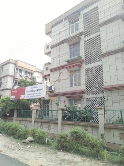 CGHS Vartalok Apartment - Image 3