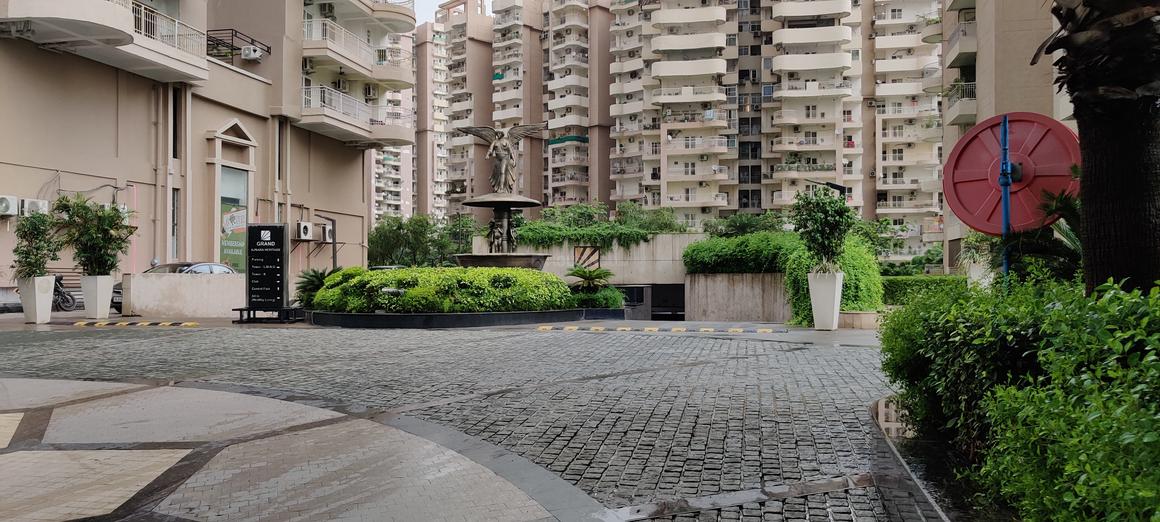 Ajnara Klock Tower - Image 12