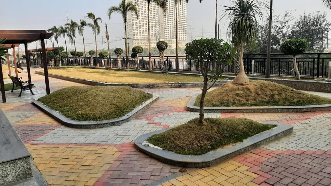 Oasis Venetia Heights - Image 32