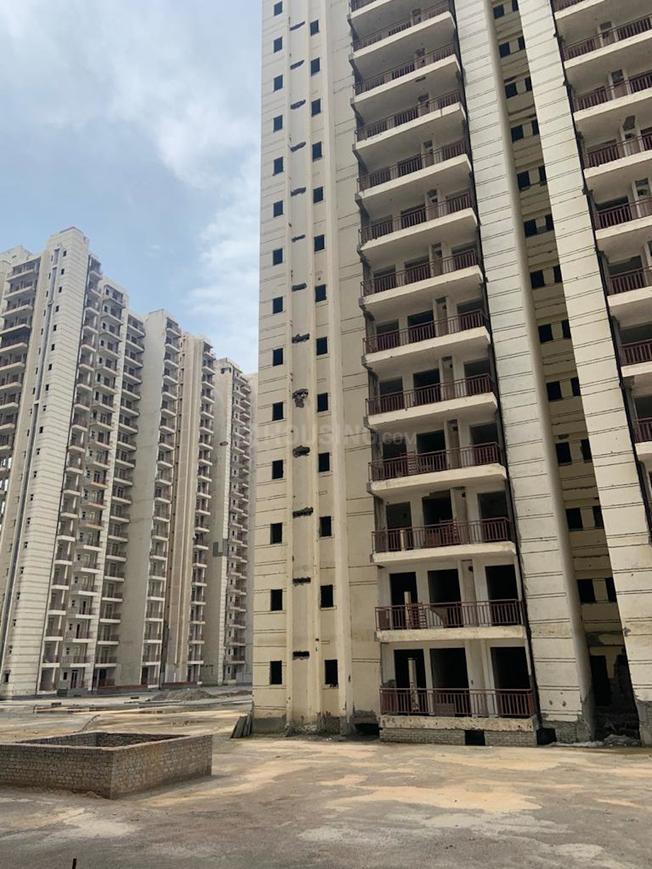 Aims Green Avenue - Image 16