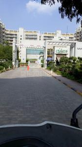 Gallery Cover Image of 2457 Sq.ft 3 BHK Apartment for buy in Mahindra Chloris, Sector 19 for 16500000