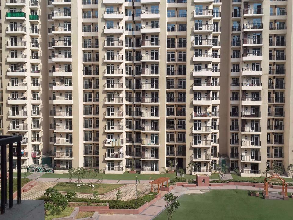 Gaursons Gaur City 1st Avenue - Image 4