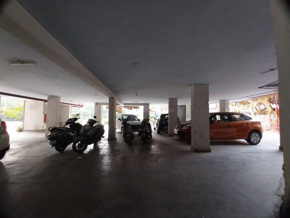 CGHS Everest Apartment - Image 14