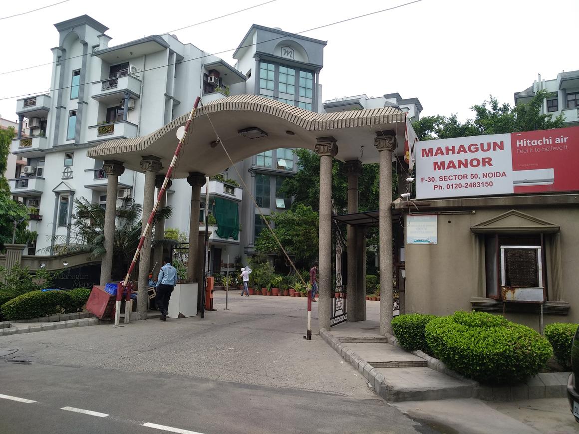 Mahagun Manor - Image 12