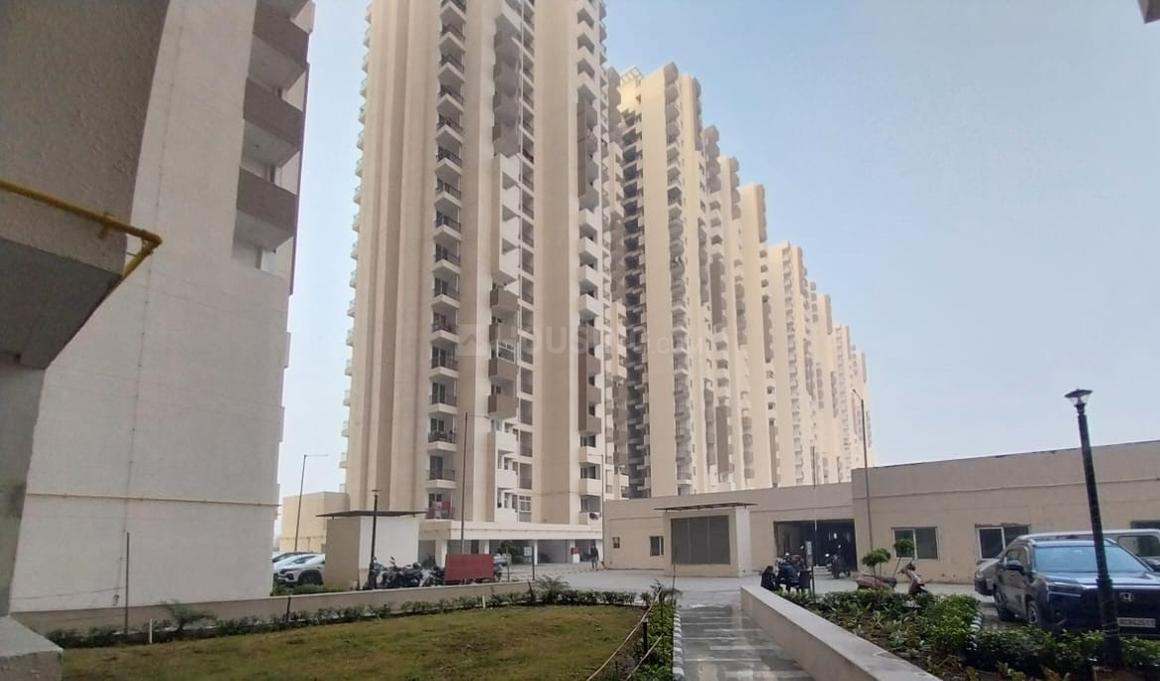 Amrapali Riverview - Image 5