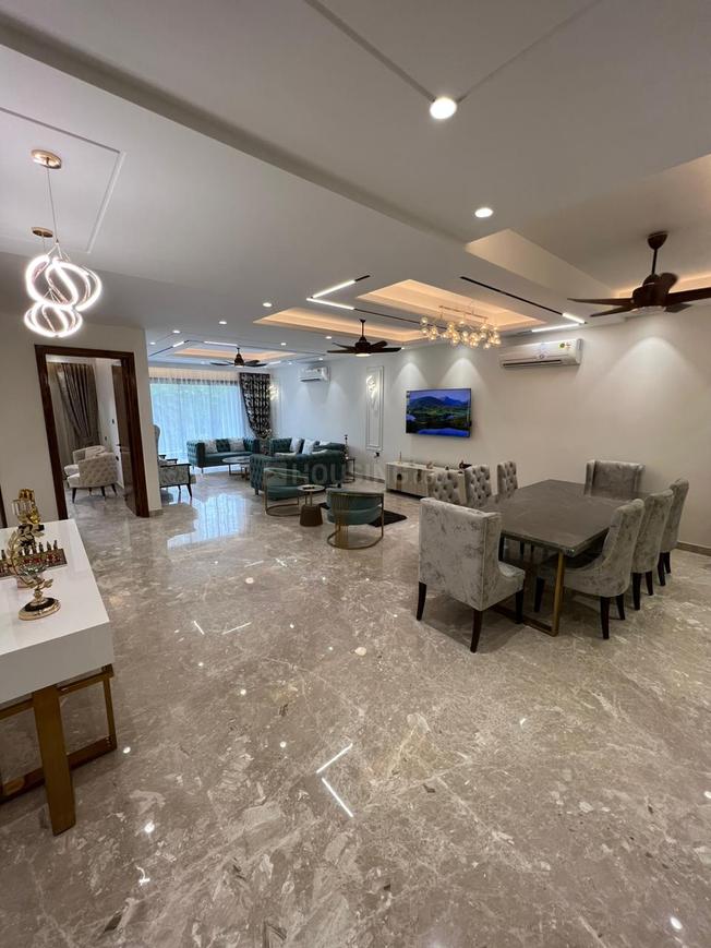 Emaar Luxury Floors - Image 6