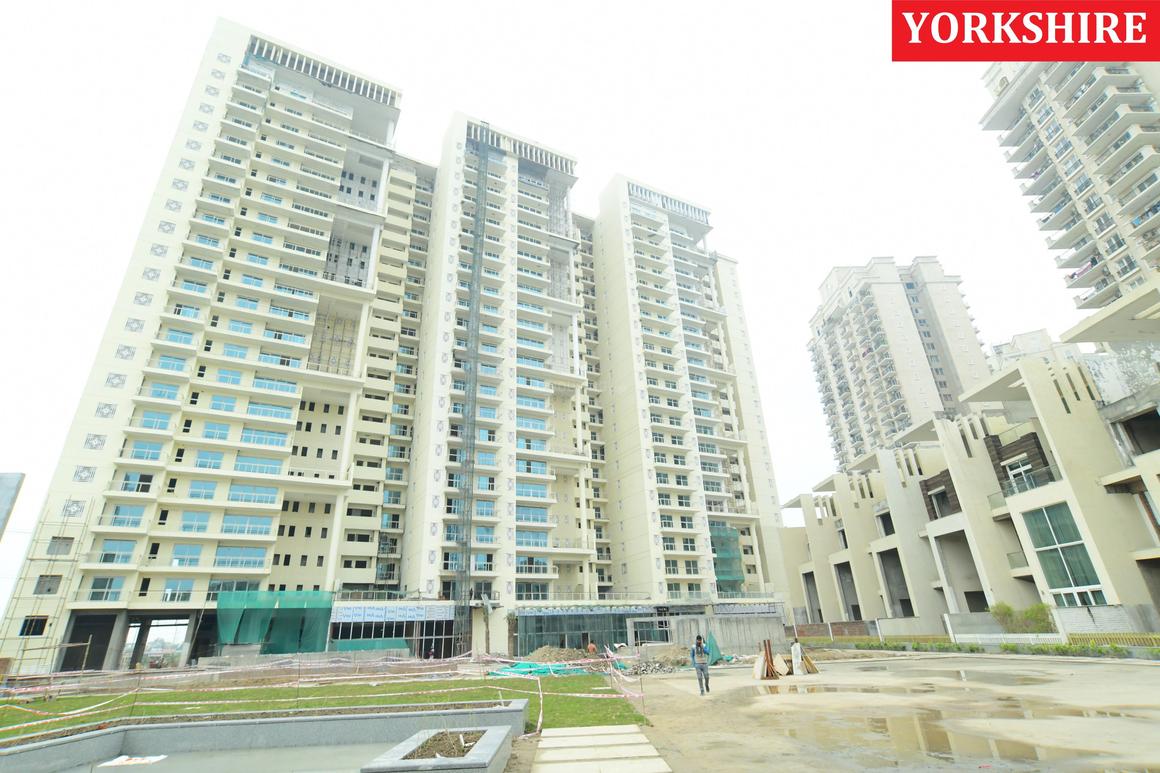 Mahagun Meadows Highrise - Image 5