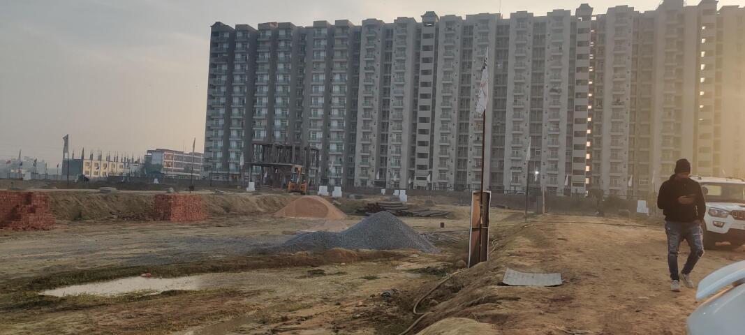 Brookside Valley - Image 19