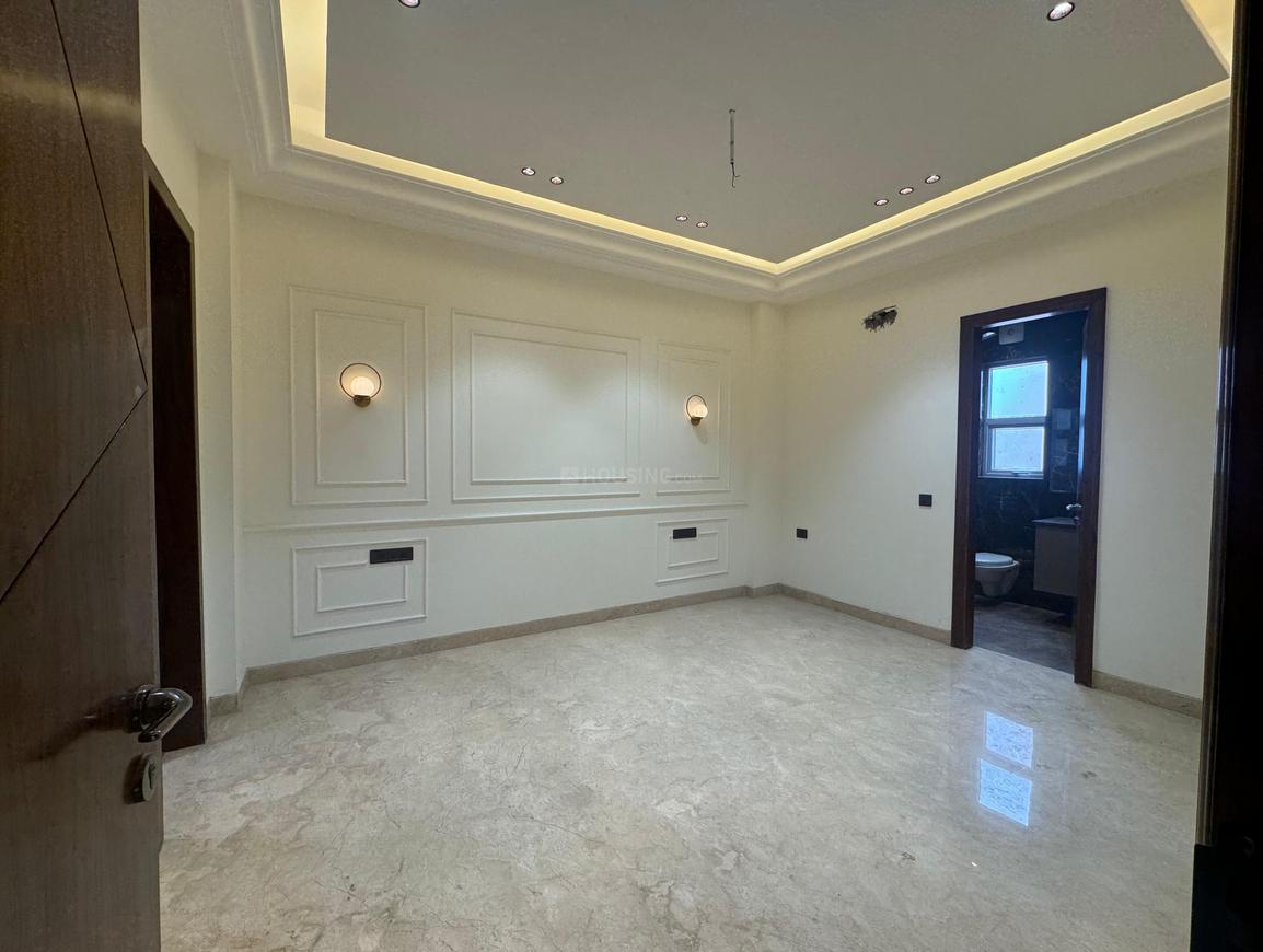 Homz Luxury Floors - Image 4