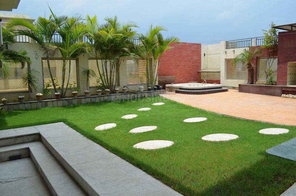 Amrapali Grand - Image 12