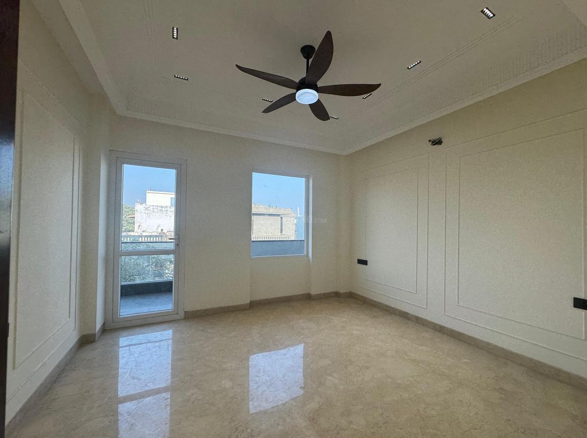 Homz Luxury Floors - Image 3