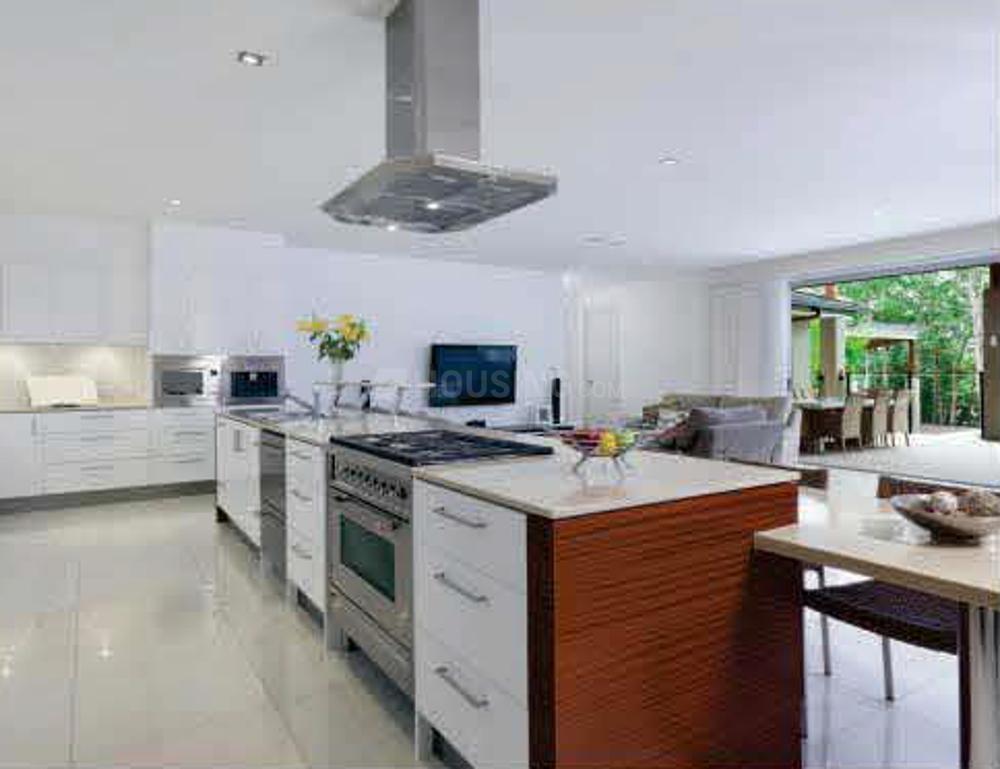 Apex The Kremlin - Image 42