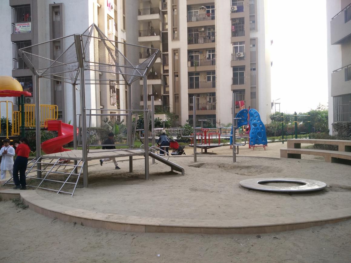 Paramount Symphony - Image 34