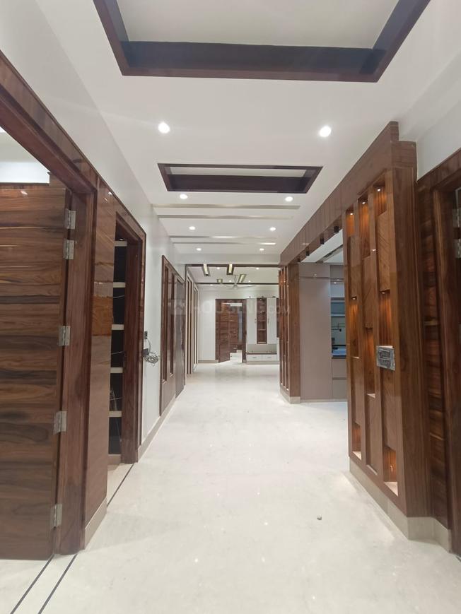 Living Ultra Luxurious Floors - Image 12