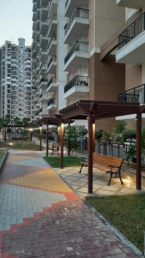 Oasis Venetia Heights - Image 42