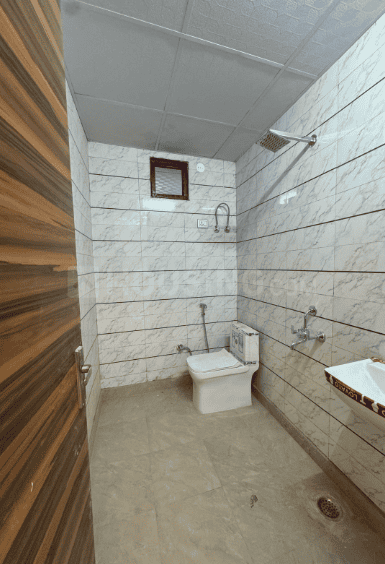 Lotus Heights - Image 8