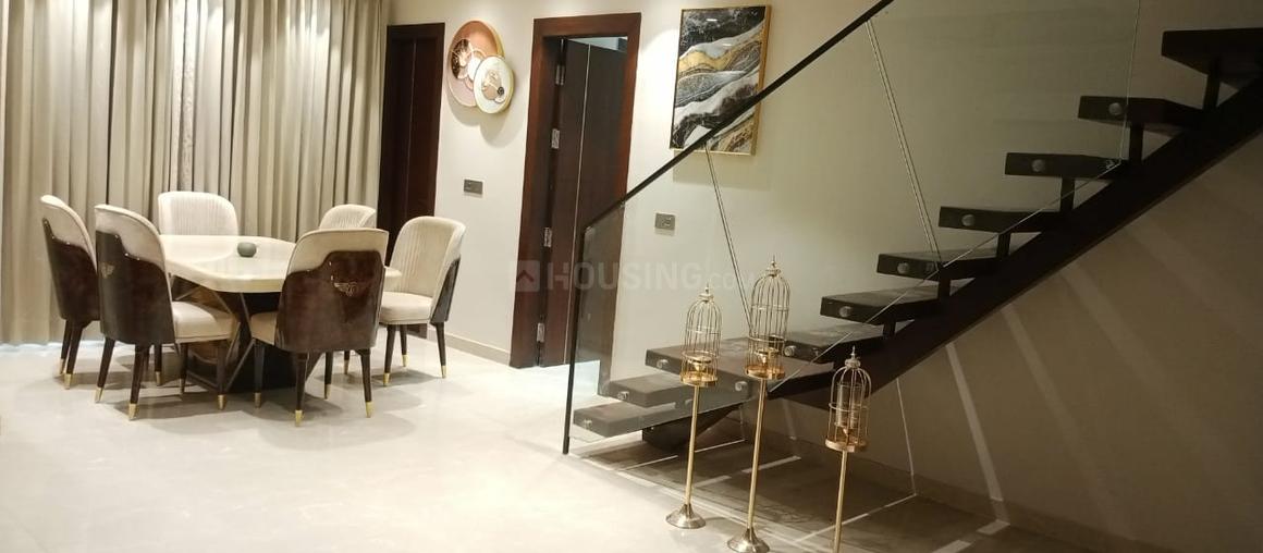 Sikka Kaamna Greens - Image 28