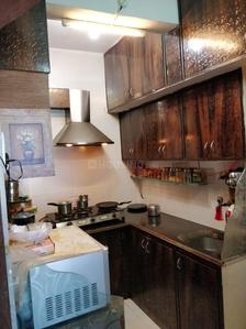 Gallery Cover Image of 750 Sq.ft 2 BHK Apartment for buy in Andheri West for 18500000