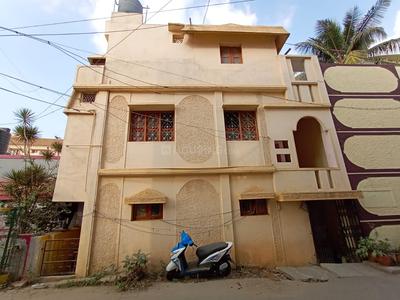 Gallery Cover Image of 1200 Sq.ft 1.5 BHK Independent House for buy in Ramamurthy Nagar for 10000000