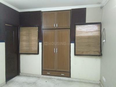 Gallery Cover Image of 1400 Sq.ft 3 BHK Independent Floor for buy in Chittaranjan Park for 22000000