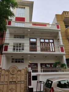 Gallery Cover Image of 1200 Sq.ft 2 BHK Independent Floor for rent in Pratap Vihar for 8000