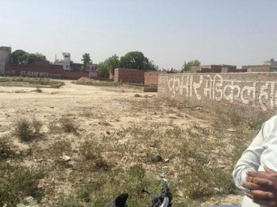 Gallery Cover Image of Sq.ft Residential Plot for buy in Krishna Nagar for 450000