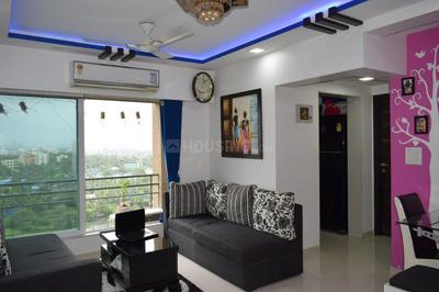 Gallery Cover Image of 650 Sq.ft 1 BHK Apartment for buy in Malad West for 12000000