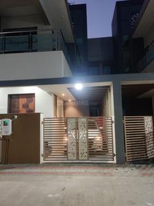 Gallery Cover Image of 1900 Sq.ft 4 BHK Independent House for buy in Sarkhej- Okaf for 6000000