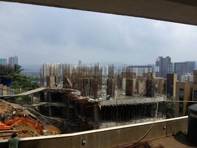 Gallery Cover Image of 714 Sq.ft 1 BHK Apartment for buy in Malad East for 9500000