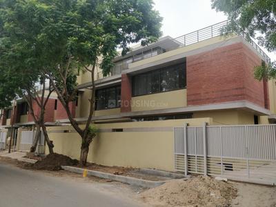 Gallery Cover Image of 4950 Sq.ft 5 BHK Villa for buy in Bopal for 31100000