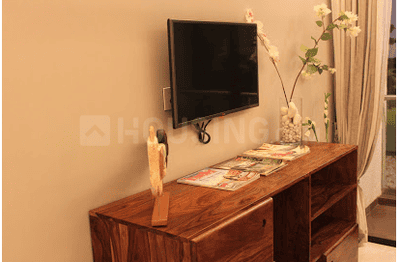 Gallery Cover Image of 1210 Sq.ft 2 BHK Apartment for buy in Andheri East for 22000000